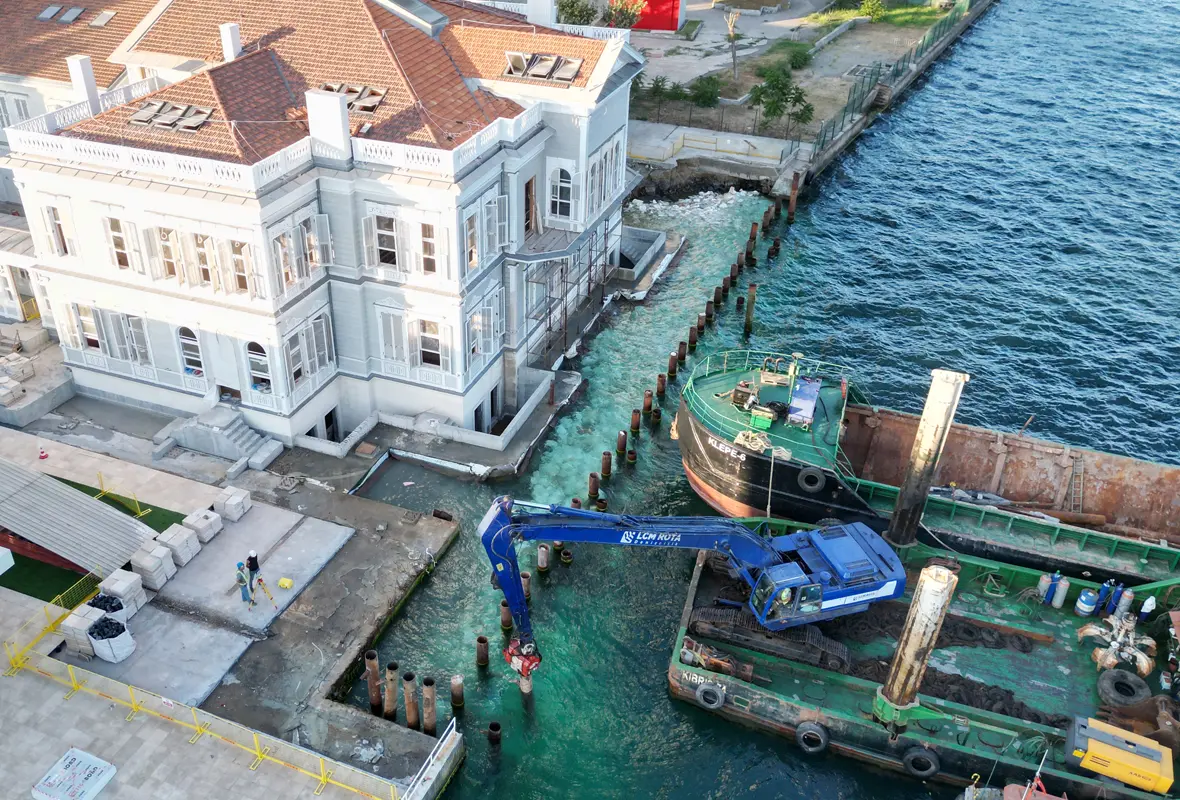 ORTAKÖY HATİCE SULTAN YALISI RIHTIM İNŞAATI-3.webp