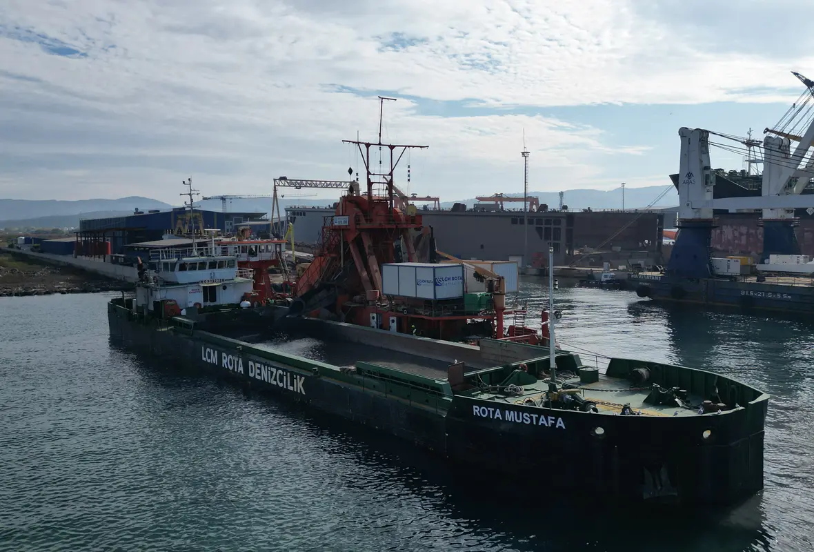 SELTAŞ TERSANESİ DENİZ DİBİ TARAMA PROJESİ-3.webp